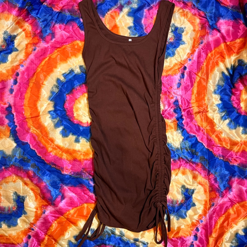 Brown dress M